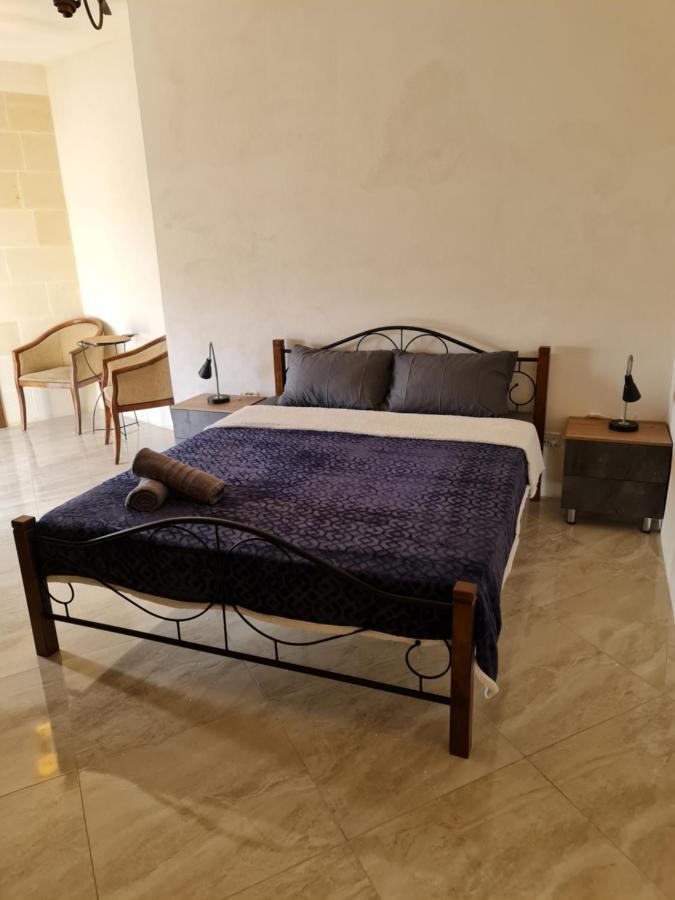 Отель Splendid House Victoria Gozo Экстерьер фото