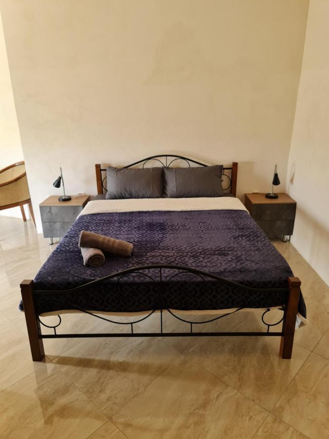 Отель Splendid House Victoria Gozo Экстерьер фото