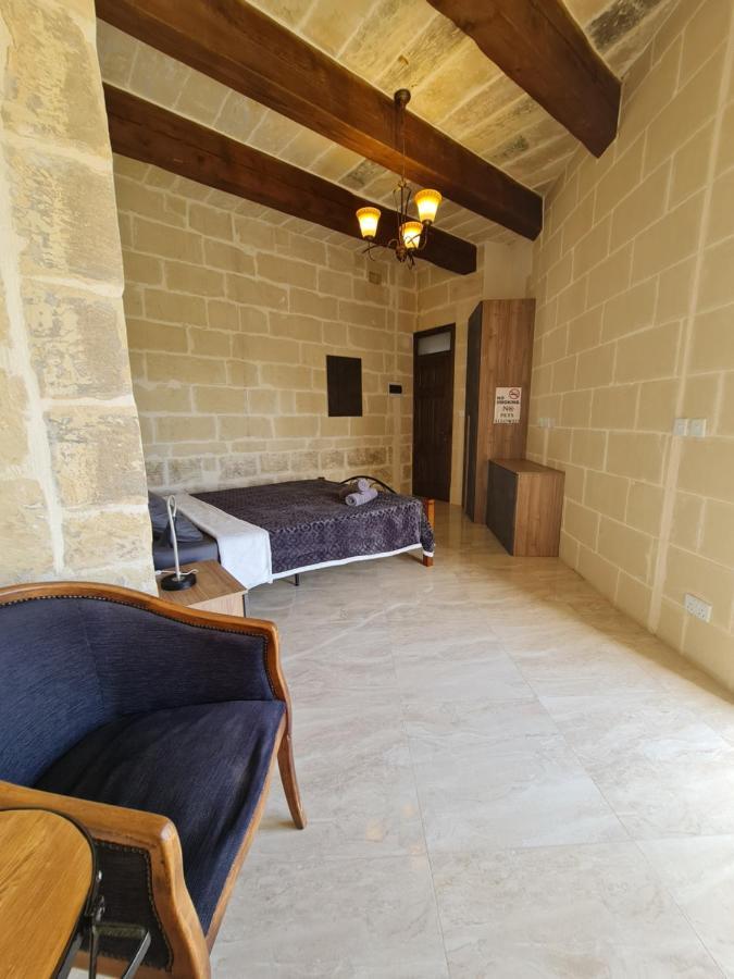 Отель Splendid House Victoria Gozo Экстерьер фото