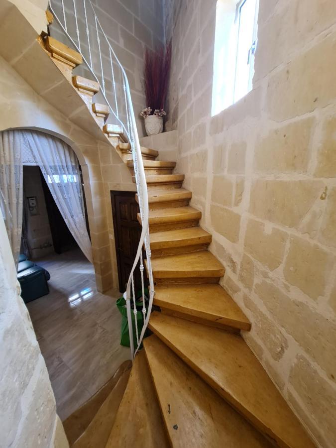 Отель Splendid House Victoria Gozo Экстерьер фото