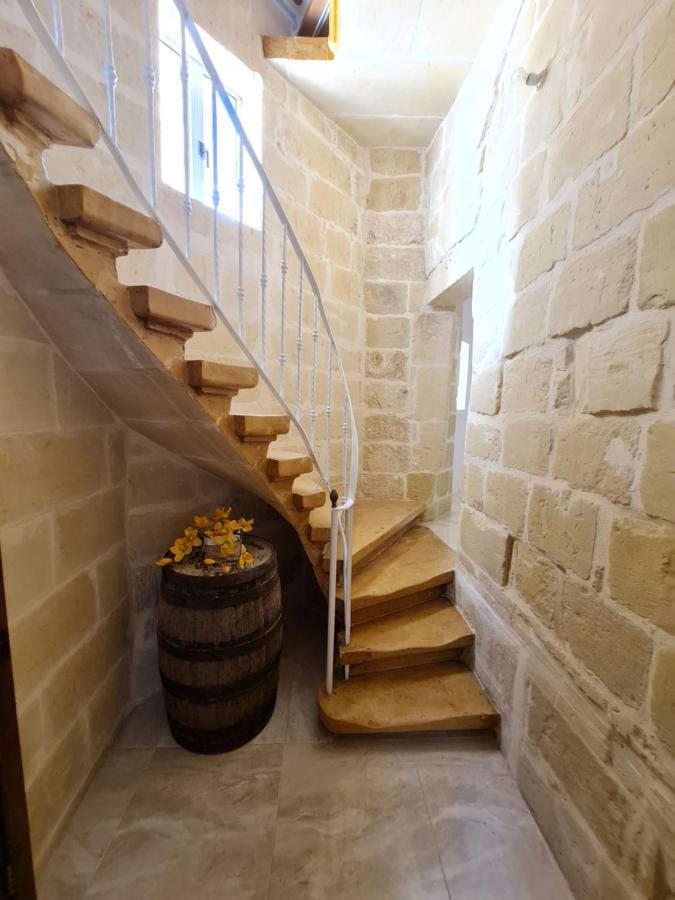 Отель Splendid House Victoria Gozo Экстерьер фото