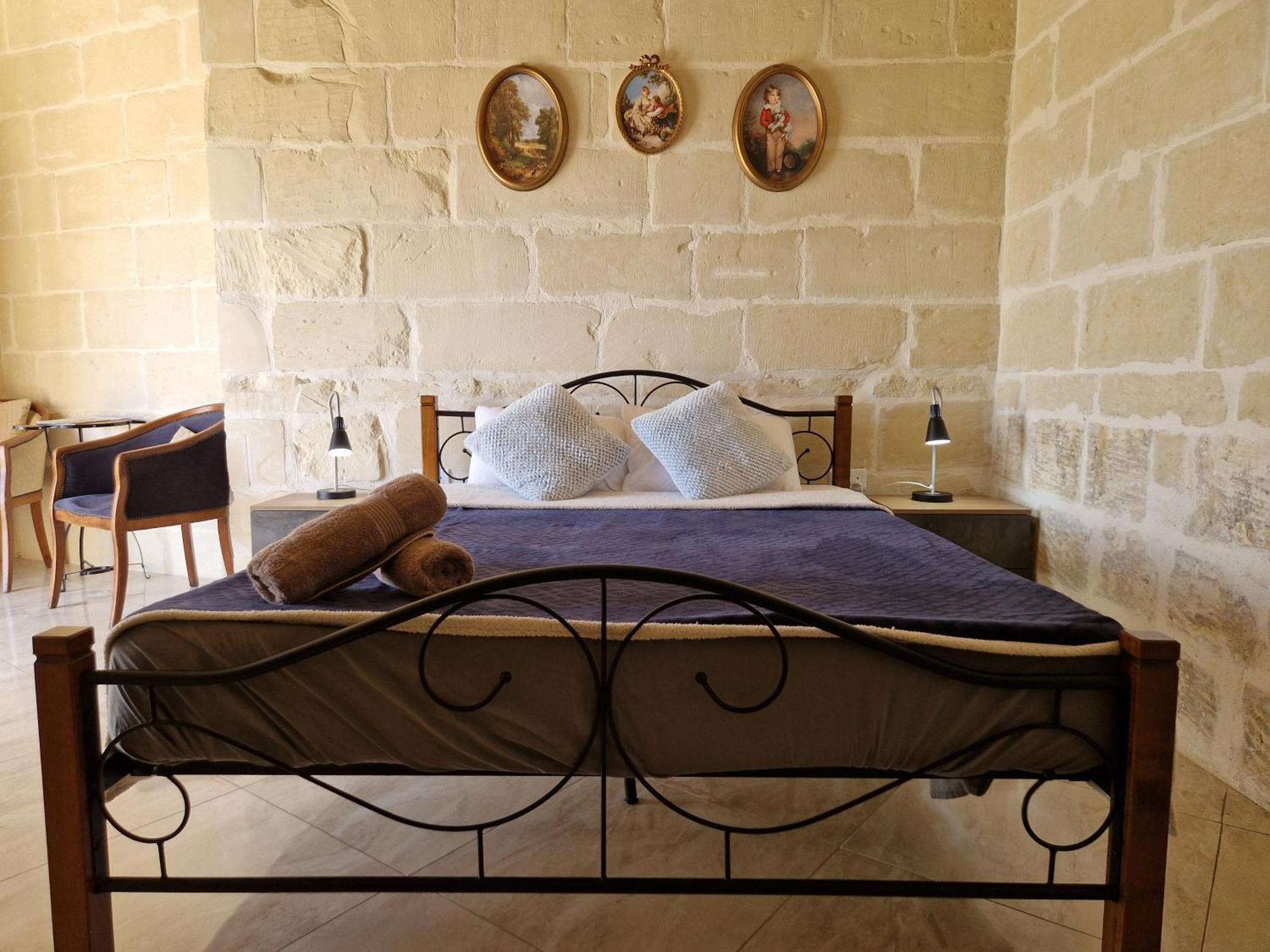 Отель Splendid House Victoria Gozo Экстерьер фото